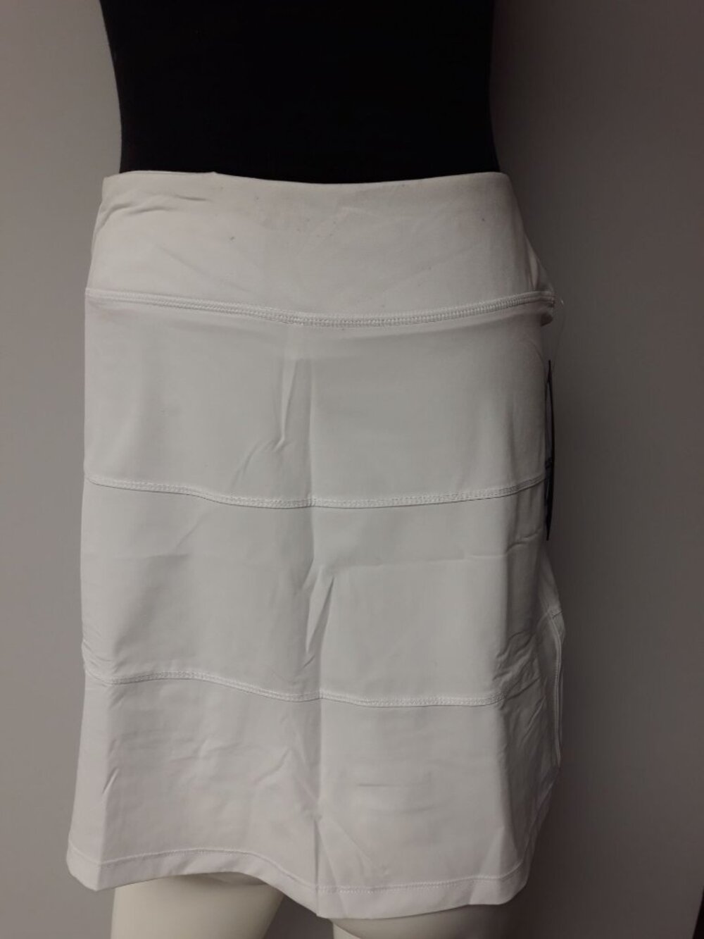 Taylor Jordan Women's Golf Skirt Blue Size 12 NEW WITH TAGS!